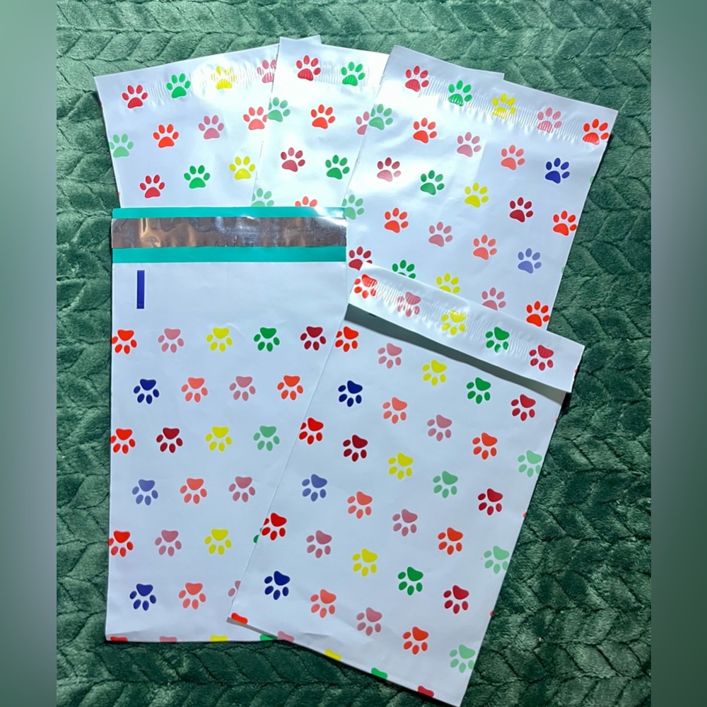 20 - 6 X 9 - Puppy Dog Paw Print - Rainbow -  Poly Mailers